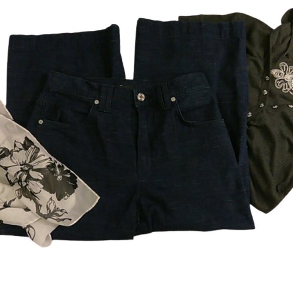 7 for All Mankind Dark wash Capris sz 6 - Picture 1 of 7
